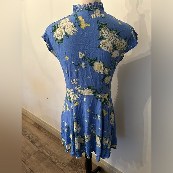 Free People blue Alora Floral print mini dress button front lace Sz 10 - Picture 5 of 8